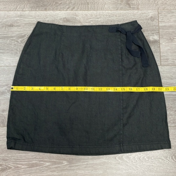 Ann Taylor 100% Linen Black Wrap Mini Skirt 6 - Picture 5 of 12